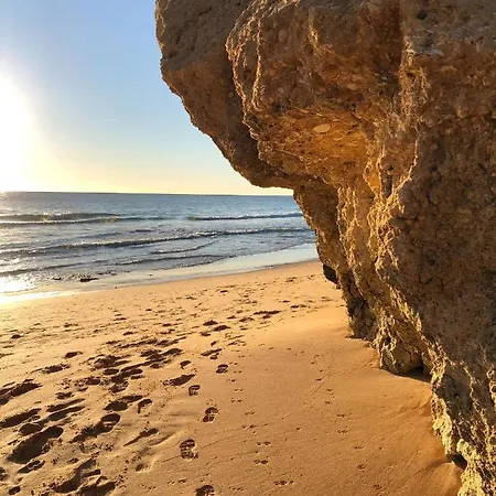 דירה Deluxe In Old Town, 200m Walk To Beach, Pool Parking *